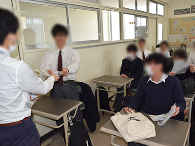 高等学校/高等専門学校・専門学校での技術競技大会PRリーフレットサンプリング事例