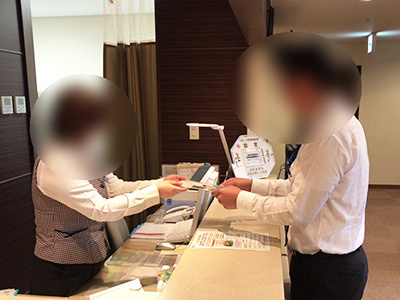 人間ドック/健診受診者に向けた大手健康食品メーカーの粉末状青