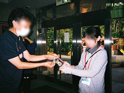 保育園での脱臭効果のあるペーパー試供品サンプリング事例4