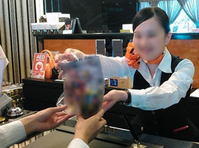 大人気ブランド缶酎ハイのビジネスホテルでのサンプリング事例2