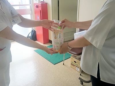 産婦人科の母親学級でのノンカフェインのお茶サンプリング事例4