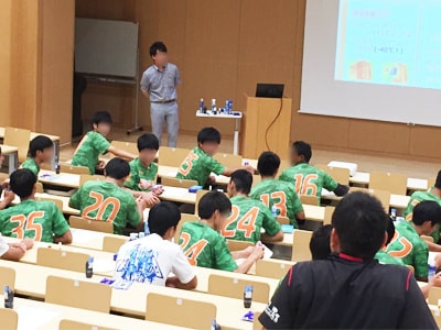 高校の男子運動部員に向けた汗/ニオイケアのセミナー開催&デオドラント商品のサンプリング事例4