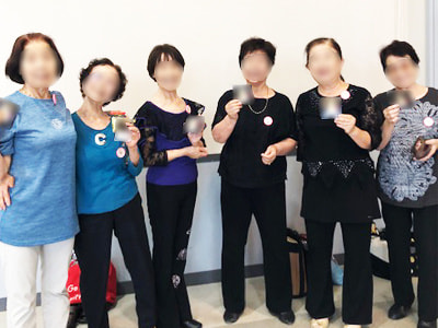 社交ダンス教室の女性生徒と女性スタッフに向けた人気ブランドのヘアパック試供品サンプリング事例4