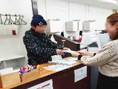 美容意識の高い女性に対する美容室での大手製薬メーカーBBクリームのサンプリング事例2