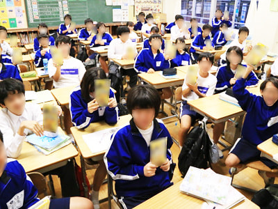 食べ盛りの中学生を持つ保護者に向けた食卓応援「新ルウ調味料」のサンプリング事例2