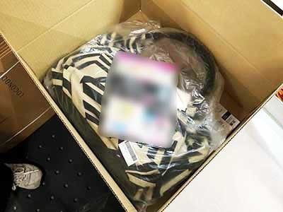 靴の取り扱いが多いファッション通販サイト利用者に向けた足のニオイ・ムレ防止商品試供品の同梱サンプリング事例3