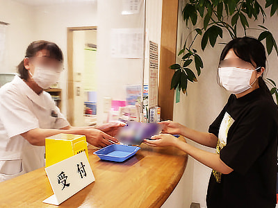 婦人科外来受診者と産後悪露がある女性に向けた大手メーカー最大サイズ夜用ナプキンのサンプリング事例2