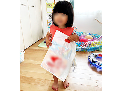 妊産婦と小児科患者保護者に向けた共済資料請求リーフレットと人気キャラクターのミニタオルのサンプリング事例(第3弾)1