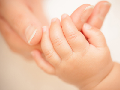 産婦人科(産科)と助産院利用者に向けた共済紹介チラシのサンプリング事例