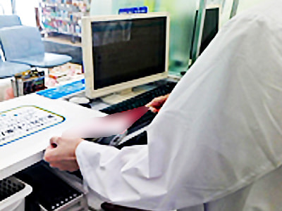 便秘薬を処方されている患者に向けた慢性便秘疾患啓蒙チラシのサンプリング事例3