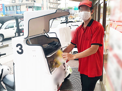ピザのデリバリーと店舗受け取り時における世界的有名フルーツのサンプリング事例3