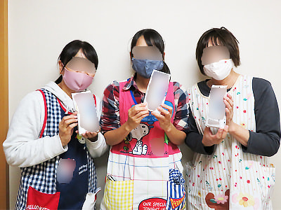コロナ禍でも働いている教育機関の女性教職員に向けた顔用ウェットシートのサンプリング事例3