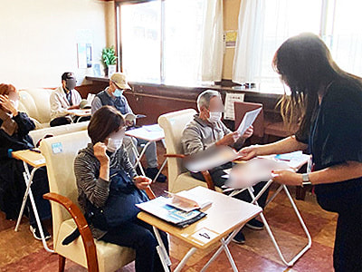 神奈川県内複数ルートにおける人気ドラマコラボ・ドライブ観光冊子の設置配布事例3