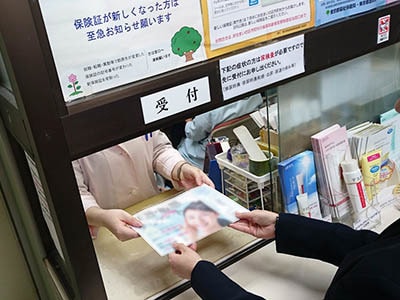 保育士から保育園に通う園児のいる保護者への夜用拭き取り乳液シートサンプリング事例2