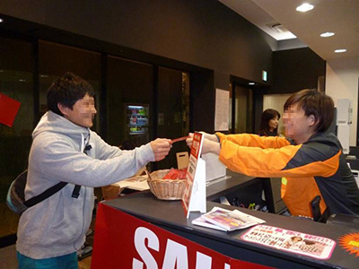 大手フィットネスジムでのポスター掲出2