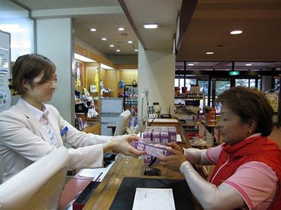 ゴルフ場・温泉旅館での女性向け白髪染めヘアカラーのサンプリング事例1