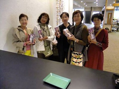 ゴルフ場・温泉旅館での女性向け白髪染めヘアカラーのサンプリング事例4