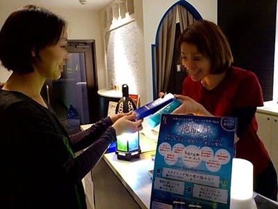 シャンプー&コンディショナーのリラクセーションサロンでのサンプリング事例4