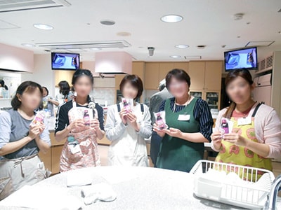 女性向け栄養ドリンクのカルチャスクールでのサンプリング事例2