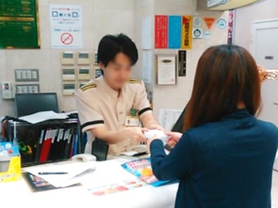 肌が疲れた働く20代女性に向けたスキンケア商品のサンプリング事例3