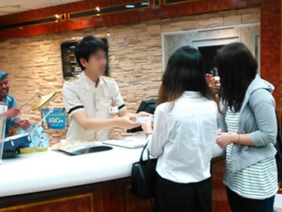 肌が疲れた働く20代女性に向けたスキンケア商品のサンプリング事例4