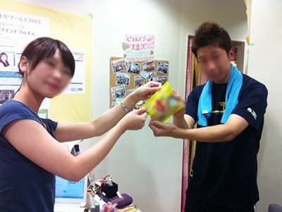 スポーツ施設に通う20代~40代女性へのスナック菓子のサンプリング事例3