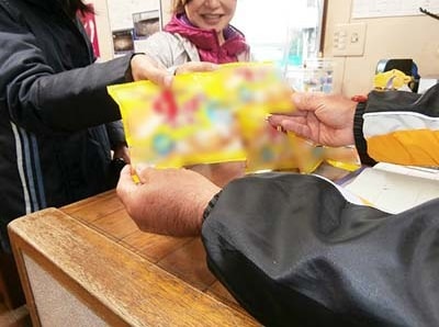 スポーツ施設に通う20代~40代女性へのスナック菓子のサンプリング事例2