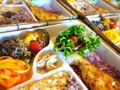 テレビ制作スタッフに向けた栄養ドリンクサンプリング事例4