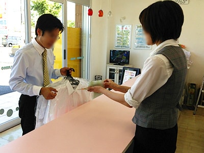 クリーニング店での第三のビールサンプリング事例4