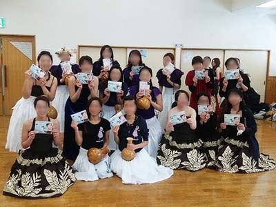 大手メーカー化粧品サンプルキットの社交ダンス教室/フラダンス教室でのサンプリング事例1
