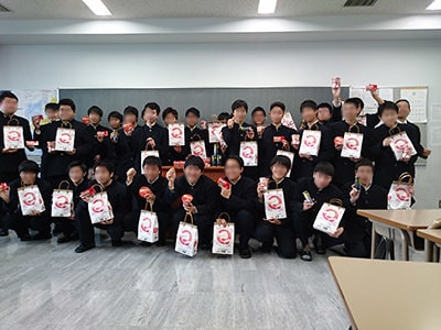 食品メーカー3社合同企画受験生応援セットの高等学校サンプリング事例3