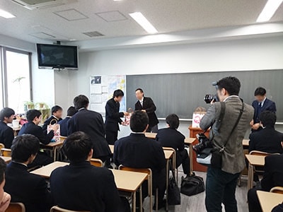 食品メーカー3社合同企画受験生応援セットの高等学校サンプリング事例4