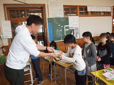 特定保健用食品低カロリーゼリーの小学校でのサンプリング事例2