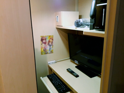 漫画喫茶の個室ブースでの競輪キャンペーン告知ポスター広告事例4
