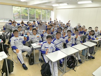 教育機関・医療機関・高齢者施設等でのアーモンド飲料サンプリング事例2