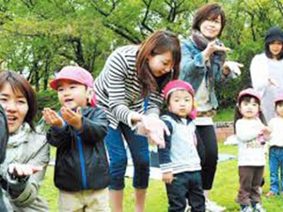 幼児向けミュージカル告知物の幼稚園/保育園サンプリング事例1