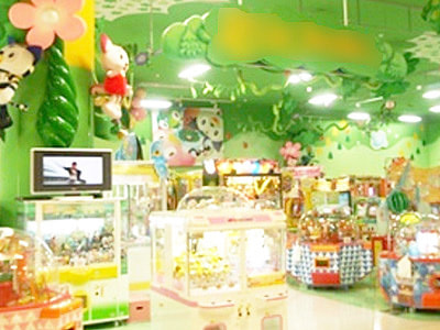 イオン店内の室内遊園地Mでの映像放映2