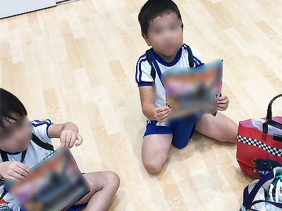 神奈川県横浜市内の幼稚園に通う園児の保護者に向けた割引券付きイベントチラシのサンプリング事例
