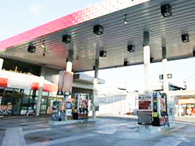 大手ドラッグストアチェーンでの防犯ゲート広告2