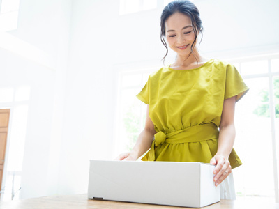大手GMSネットスーパーを利用する20~40代女性に向けた、国産メーカー有名ボディーソープ試供品2種の同梱配布事例
