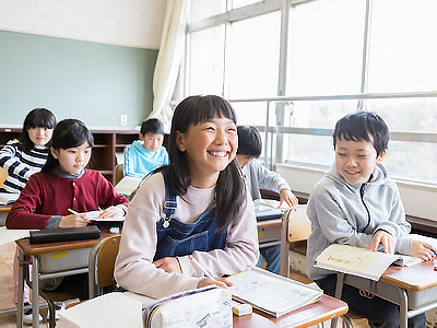 薬を服用する機会が増える冬に向けた小学校での薬を正しく飲む教育キットのサンプリング事例3