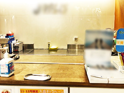 ターゲットに合わせて表紙を作り変えた自治体スポーツツーリズム紹介冊子の設置配布事例3