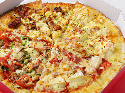 大手ピザチェーン宅配ピザボックスチラシ貼付広告2