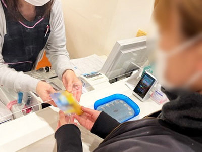 花粉症シーズンにおけるメントール配合キャンディの耳鼻咽喉科での患者向けサンプリング事例2