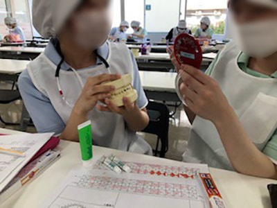 【リピート実施】歯科衛生士を目指している学生に向けた専門学校での口腔ケア商品サンプリング事例4