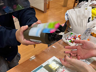 人気のサウナ施設での男性向けヘアケア商材・スキンケア商材のサンプリング事例4