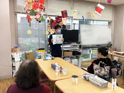 整形外科・リハビリセンターでのシニア層向け紙パンツ試供品サンプリング事例2