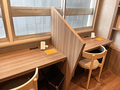 コワーキングスペース・シェアオフィスでのリキッドタイプの栄養調整食品プロモーション事例4