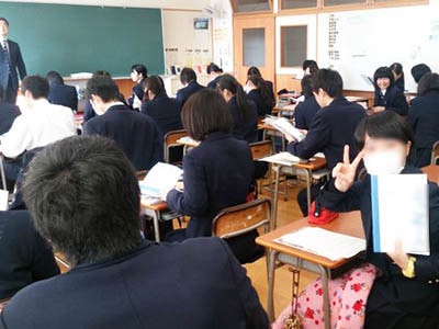 メーカー企業の地元小中高生への広告入りノートサンプリング事例4