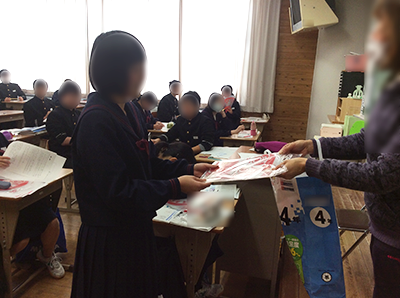 大手携帯キャリアによる受験生応援キットの中学3年生向けサンプリング事例2